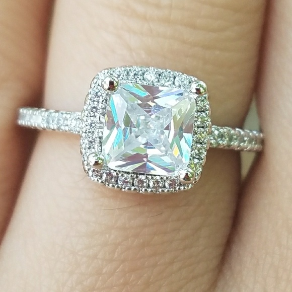 everrealli Jewelry - Princess Cut Halo Engagement Ring